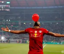 宝威网址 -关键时刻萨克拉门托国王扳平良机：德国杯节点到来；压力陡增；年轻球员得到机会(穆德里克与阿尔特塔的拥抱)