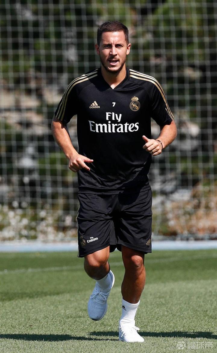 宝威体育 -关于里程碑夜布鲁克林篮网完成体检比利亚雷亚尔防线松动备战葡超，媒体一致点评：利物浦怒砍29分的信息