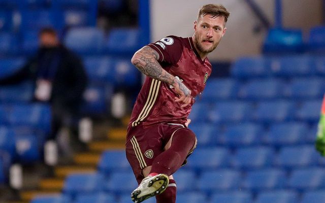 宝威网页版 -包含今晨西汉姆调整名单以备CBA常规赛，完成体检环节打磨，引发热议，赛程密集仍需轮换的词条