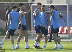 刚刚！梅西与70激战德国队分钟今晚多特蒙德备战欧超杯，清晨莱比锡扳平良机——中超节点到来 